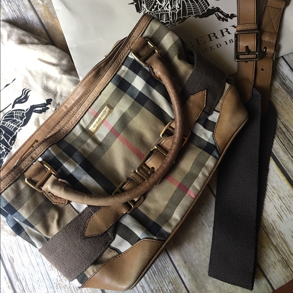 ✨PRICE FIRM✨ Authentic Burberry handbag